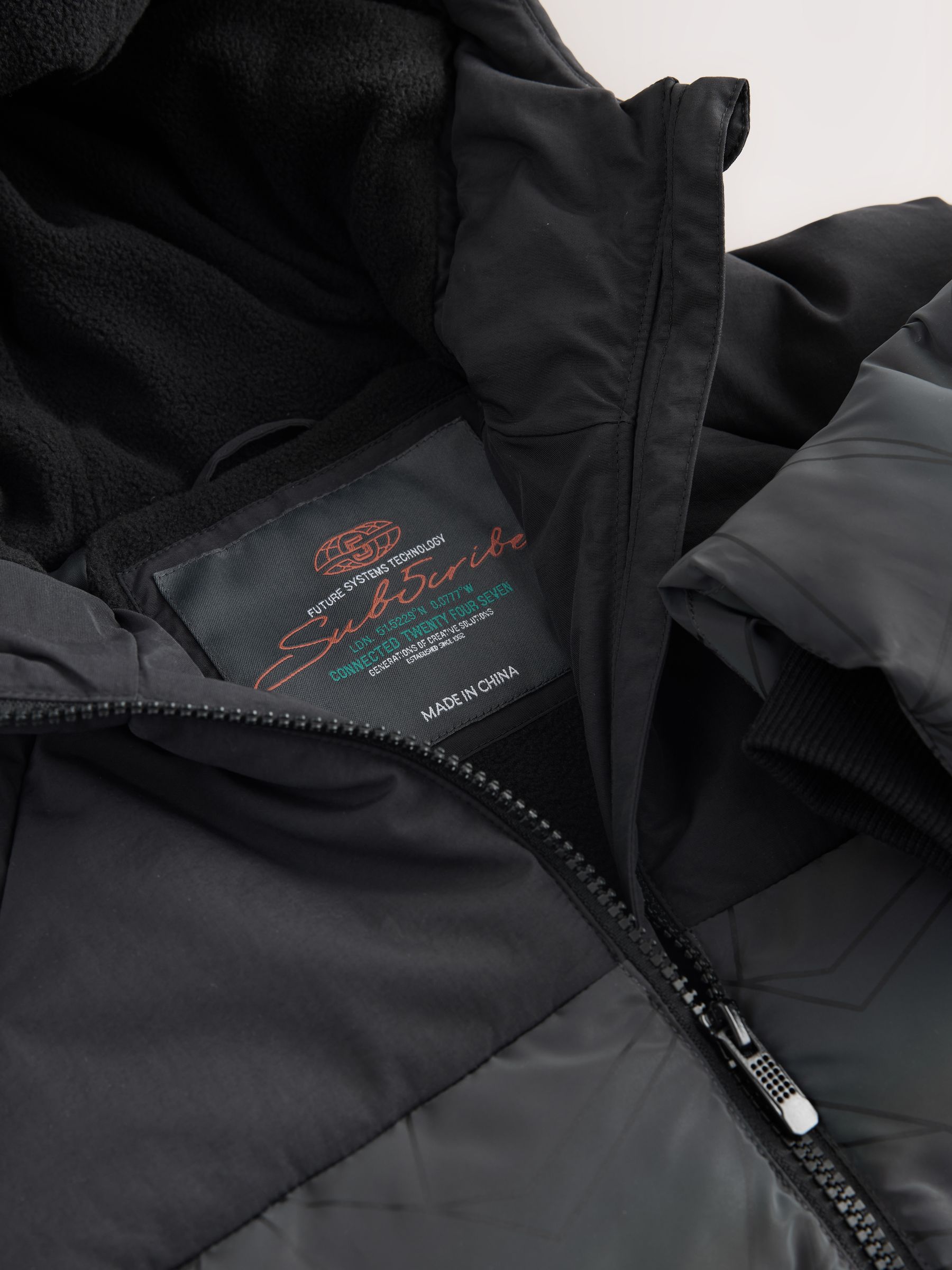 Zwart - Reflecterende, regenbestendige microfleece gevoerde jas (3-16jr)