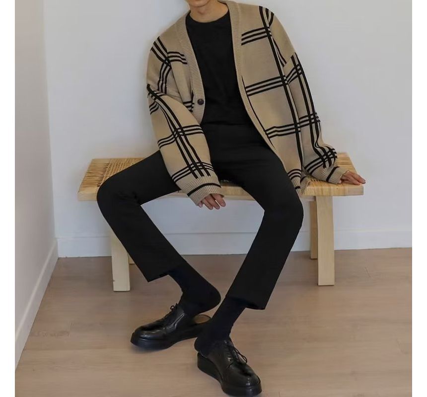 Adotuastic - V-hals geruite cardigan