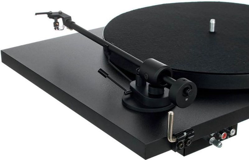 Pro-Ject - Primary E Phono - Platenspeler - Zwart - Ingebouwde Phono Voorversterker