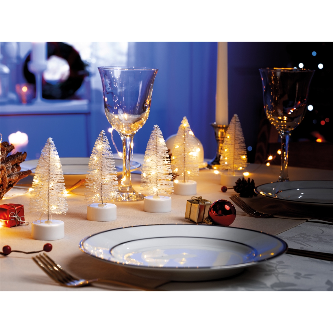 5 sapins LED blancs