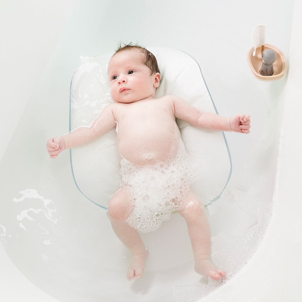 Doomoo comfy bath meegroeiend badkussen wit - badzitjes & badringen - Prénat