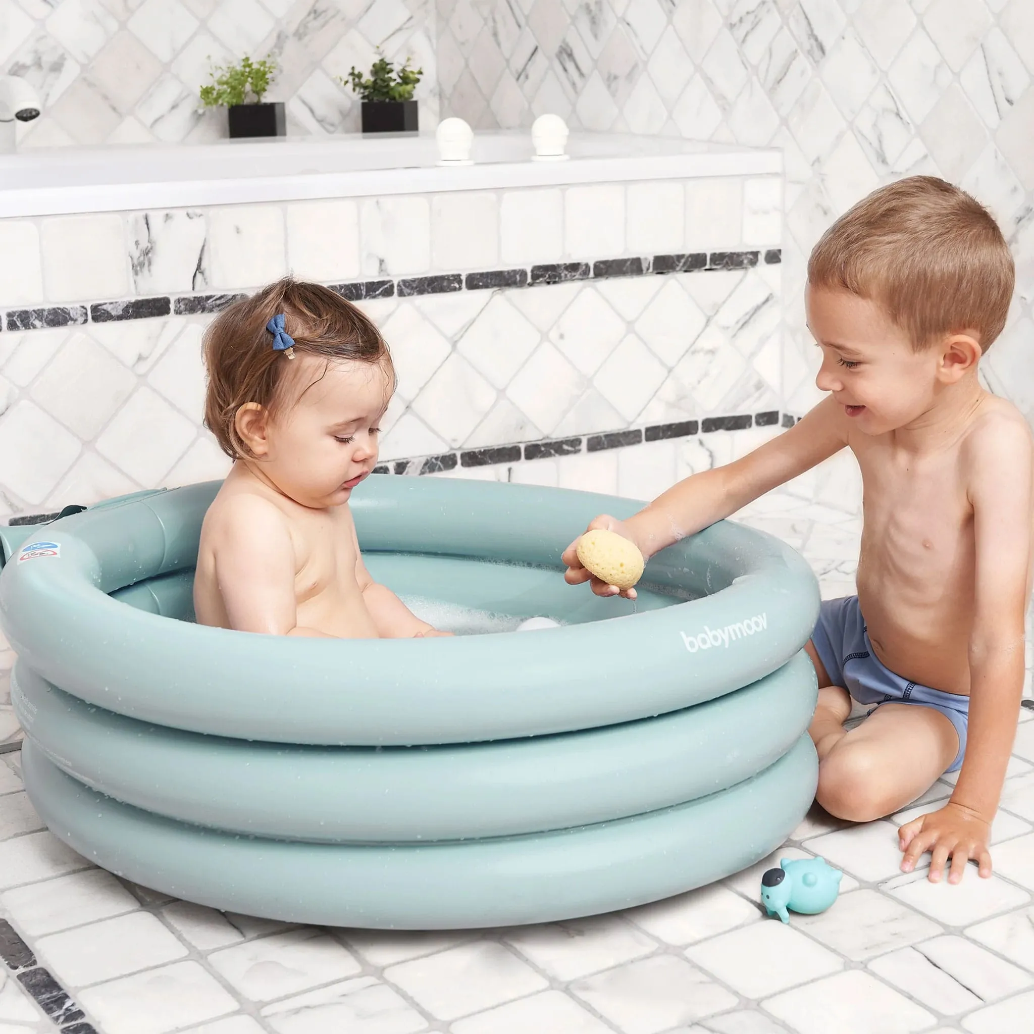 Babymoov Bain et Piscine Gonflable - Aqua Dots