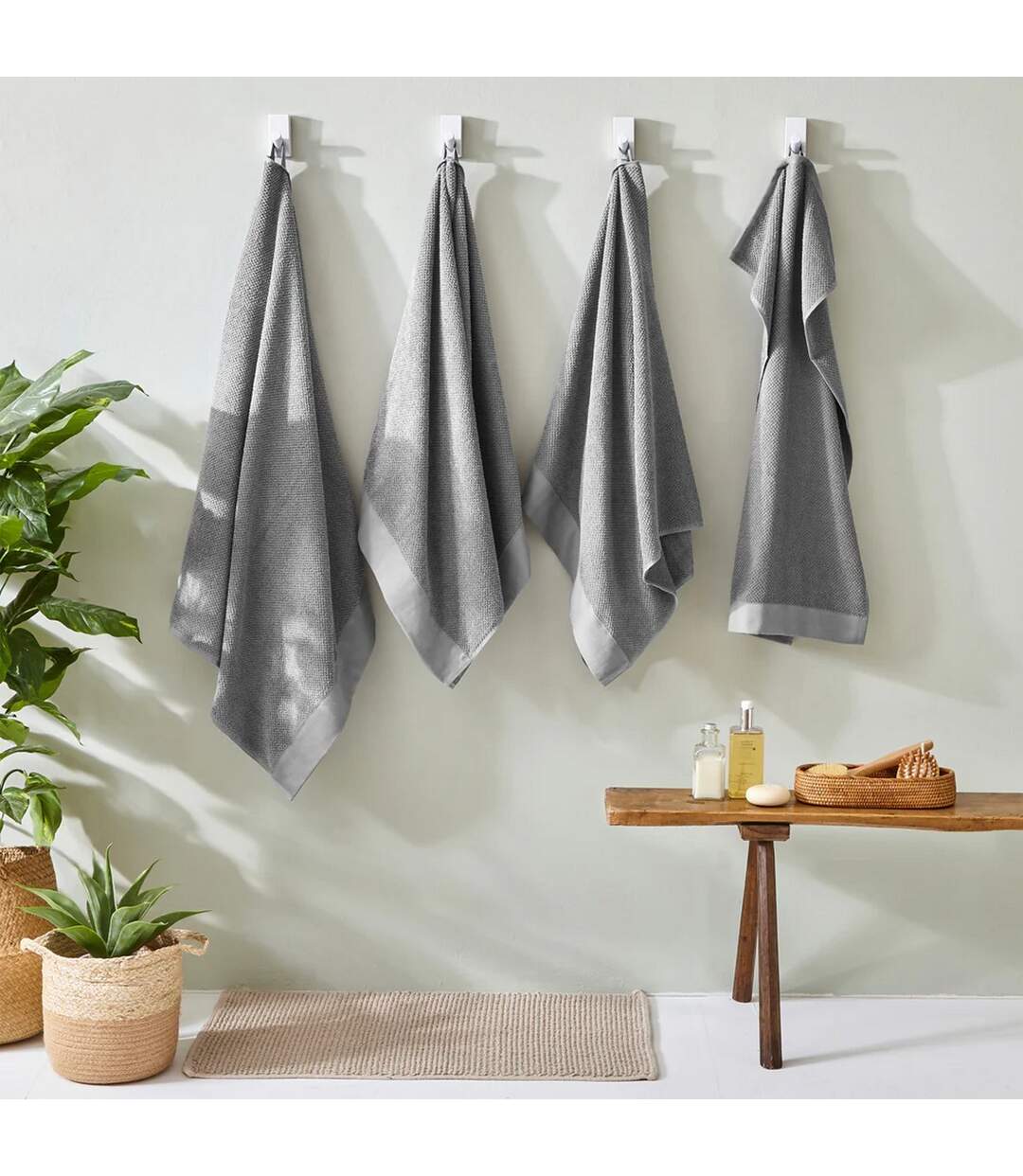 Furn - Serviette de bain (Gris) (130 cm x 70 cm) - UTRV2830