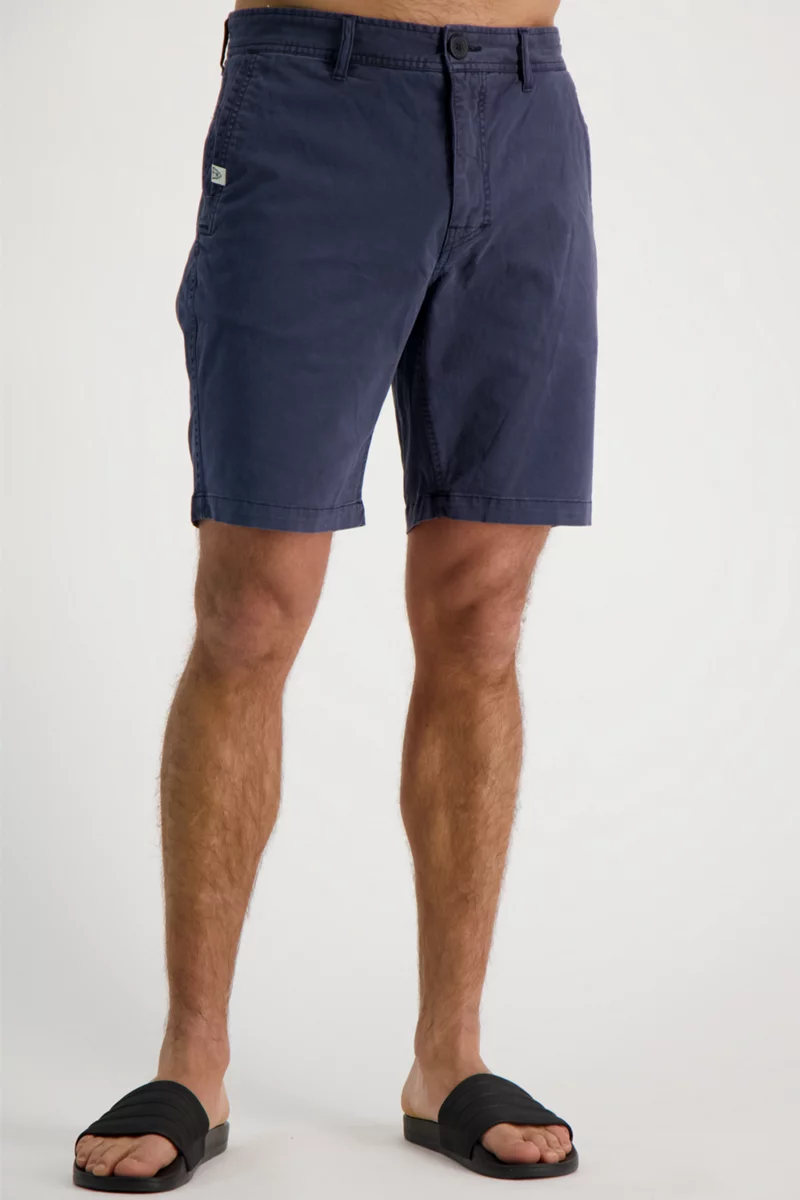 BEACH MOUNTAIN Herren Short