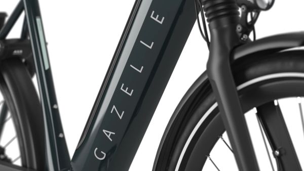 Gazelle Ultimate C8  HMB Pine Green - Elcykel - 2025