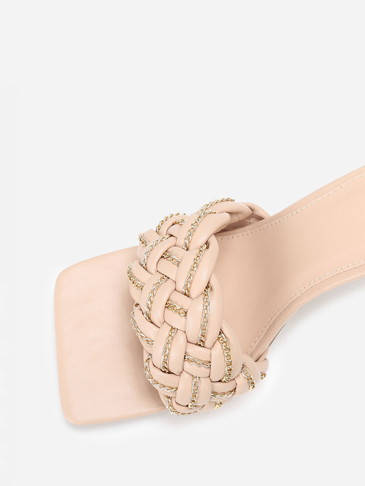 Mules à bride tressée avec fins maillons- Beige