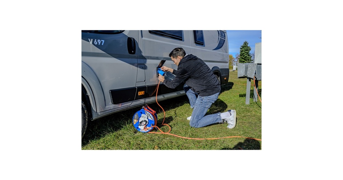 BrennenstuhlCEE-kabelhaspel met 23+2m RN-Kabel in oranje  (Blauw/oranje, 25m (23+2m) RN-kabel)