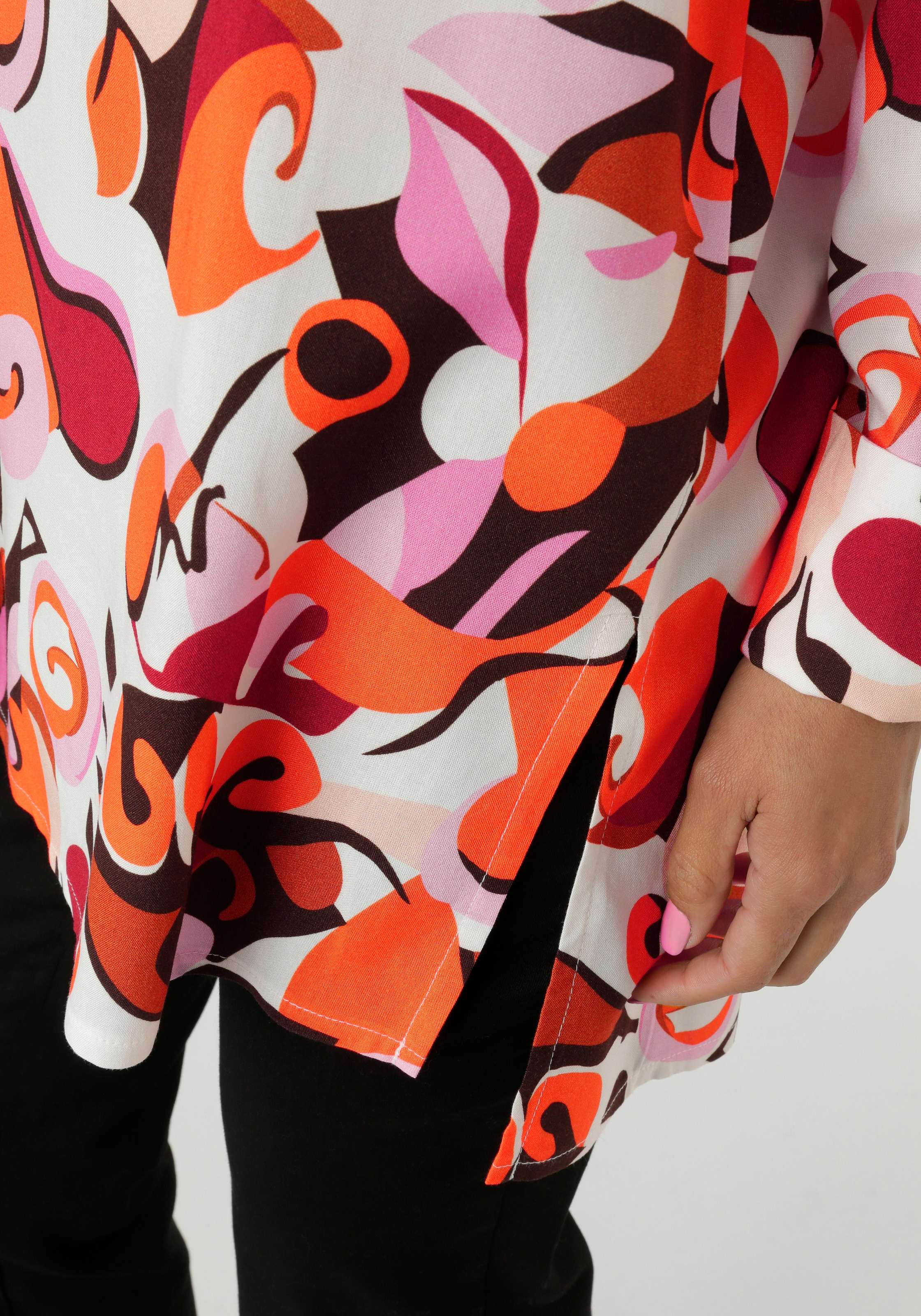 Aniston SELECTED Longbluse , mit malerischen und fantasievollem Druck - NEUE KOLLEKTION