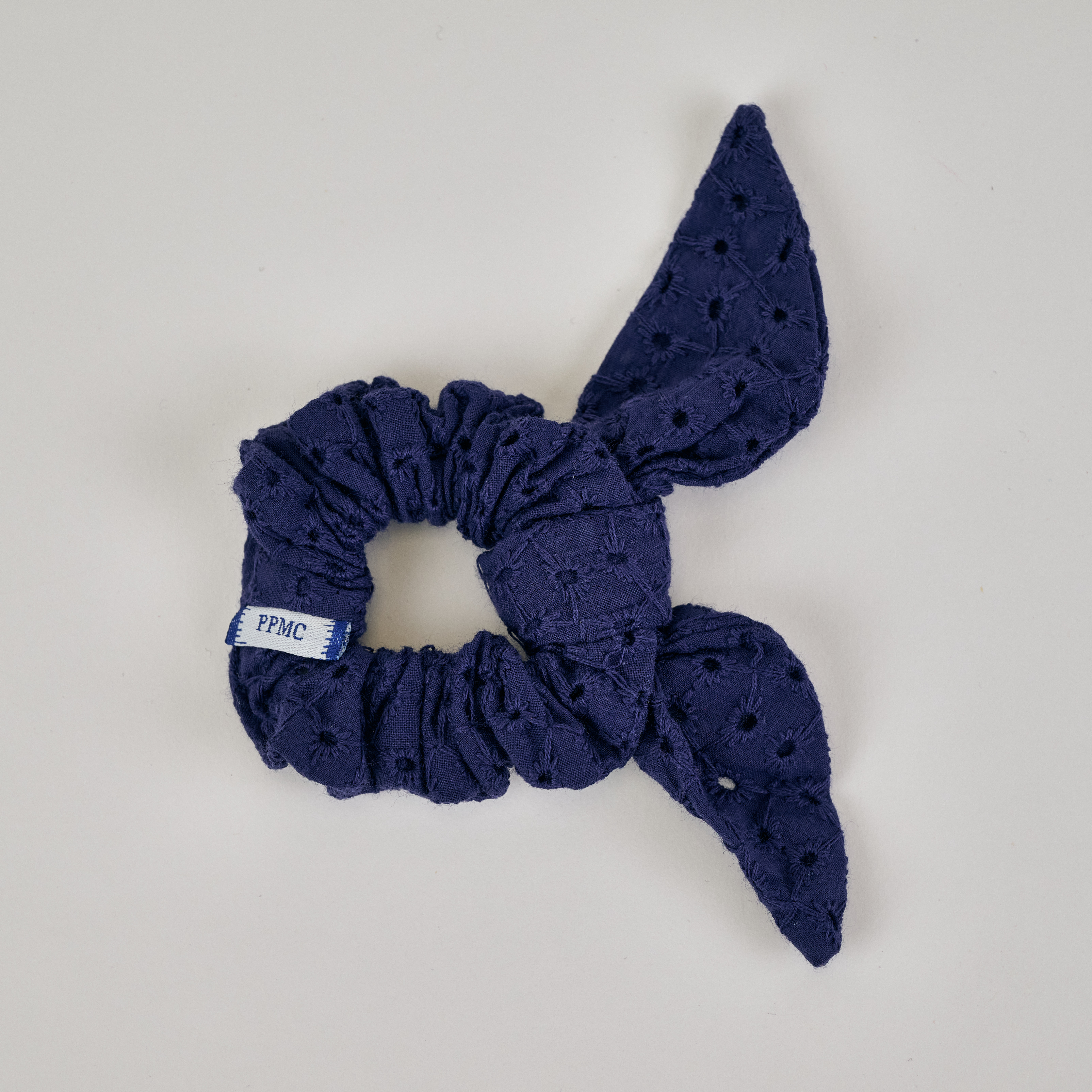 Chouchou Nœud Broderie Anglaise Marine