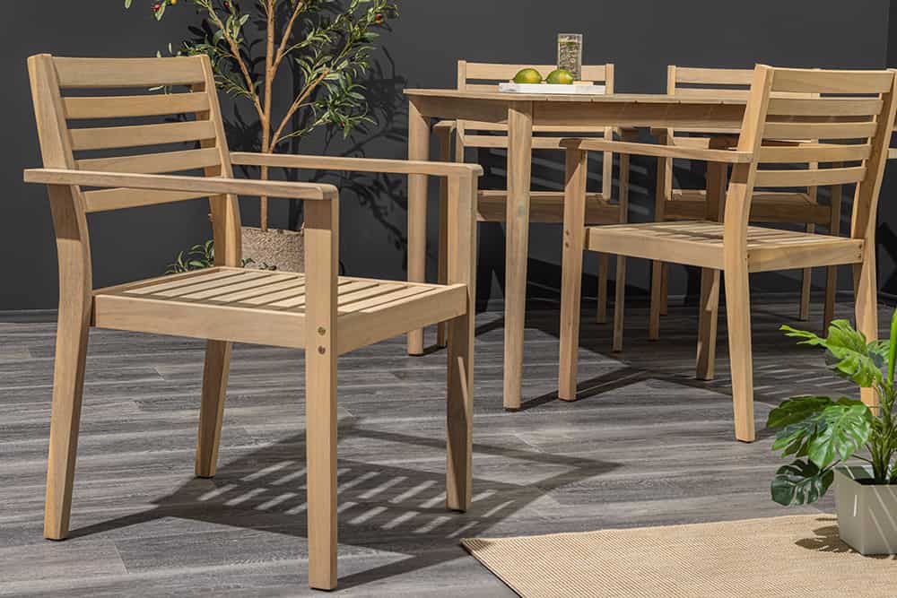 Massiver Gartenstuhl KOPENHAGEN natur Akazienholz beige Outdoor inkl. Kissen