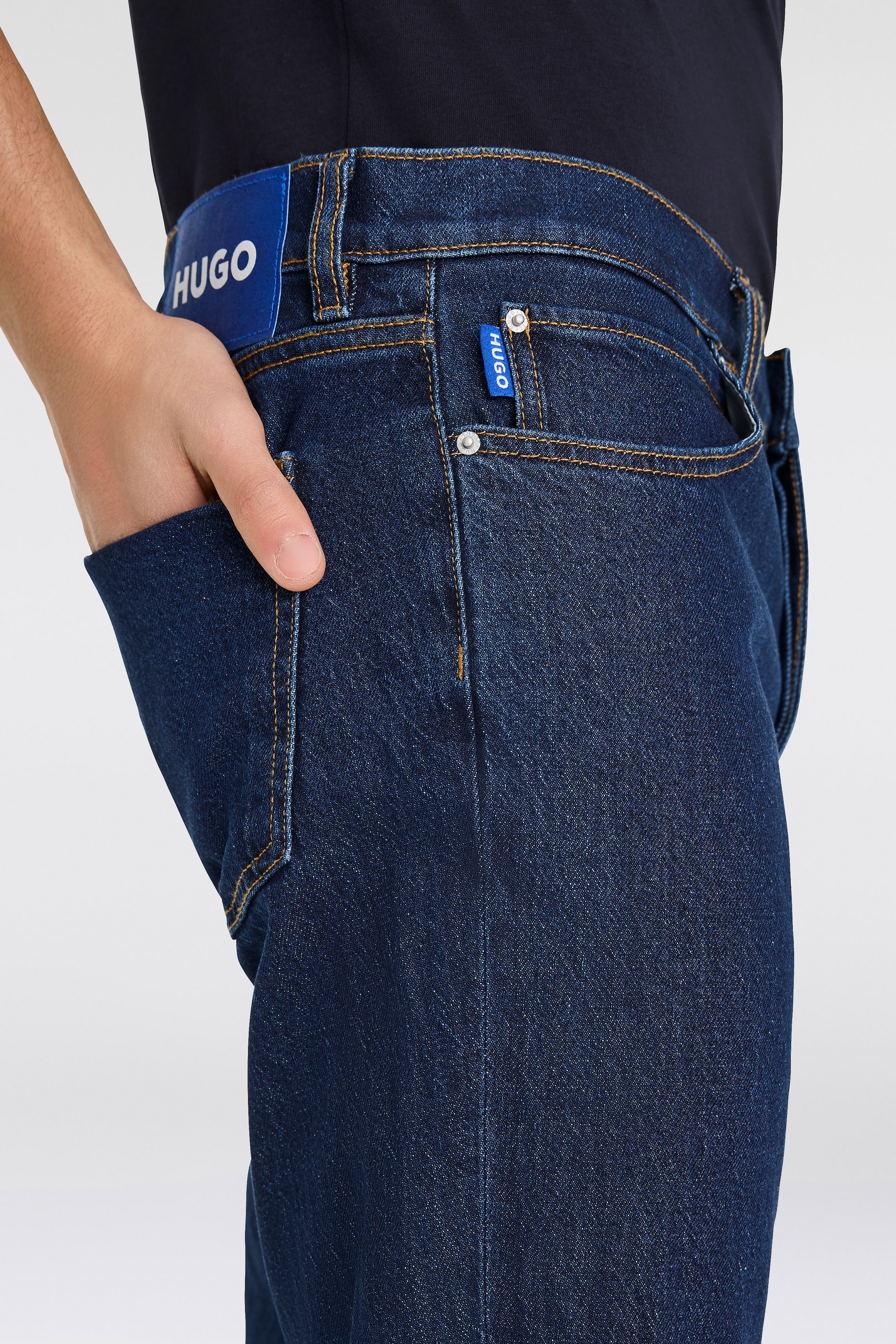 HUGO Blue Tapered-fit-Jeans »Brody« mit Stone-washed-Finish