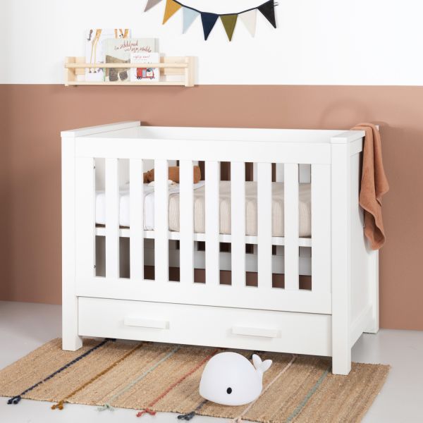Europe Baby Juno Babybed Met Lade Wit 70 x 140 cm