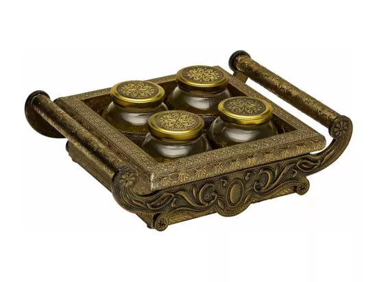Plateau en métal repoussé doré 33x27,5x7h
