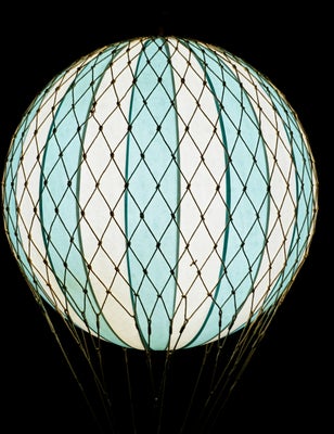 Authentic Models Luftballong Travels Light LED Lys, Lyseblå