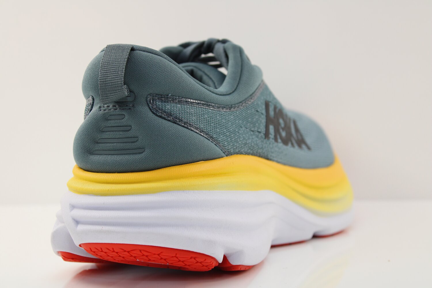 HOKA Bondi 8