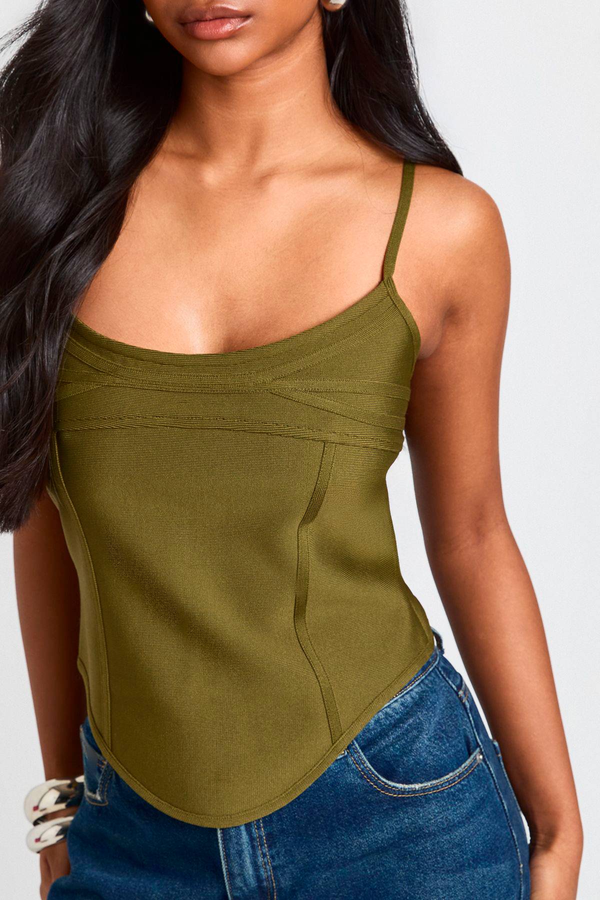 boohoo Haut Corset Bandage À Bretelles