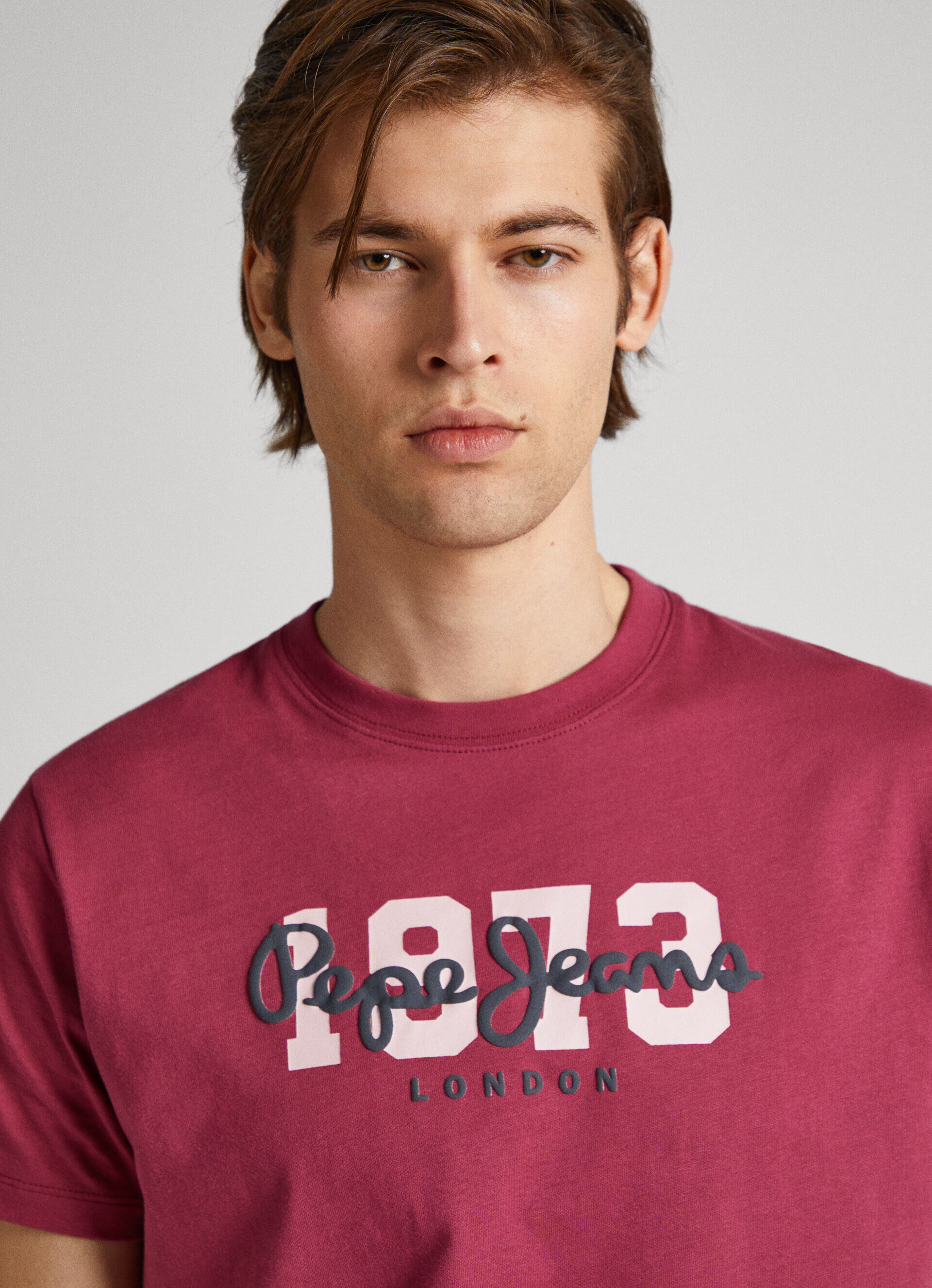 Camiseta com o logotipo de 1973 - vermelho framboesa esmagado