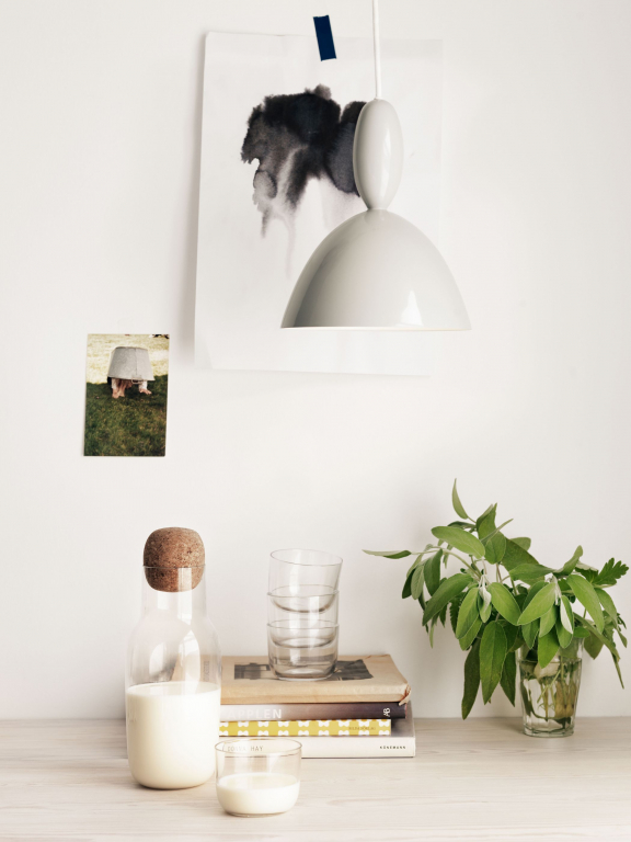 Muuto Corky karaf grijs