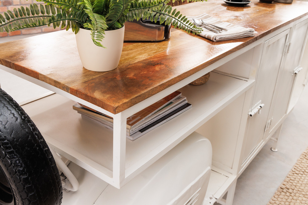 Extravaganter Barschrank SCOOTER 250cm weiß Retro-Konsole Motorroller mit Mangoholz Upcycling