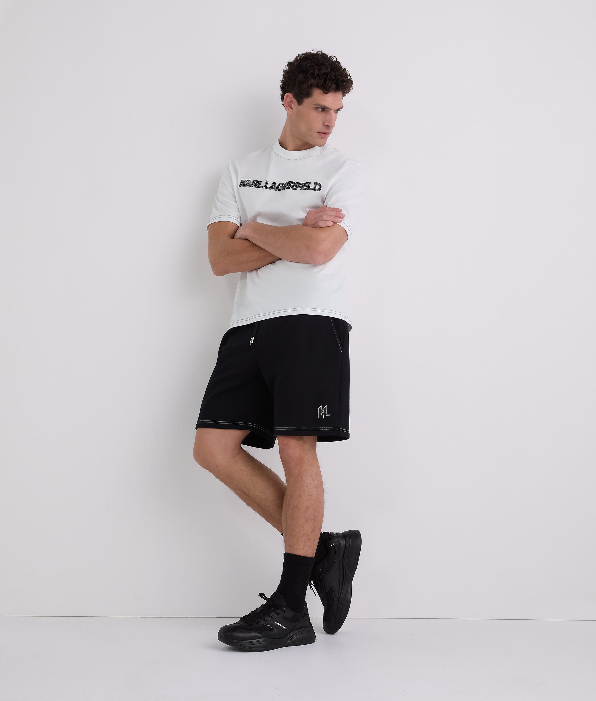 T-shirt met contrasterend stiksel