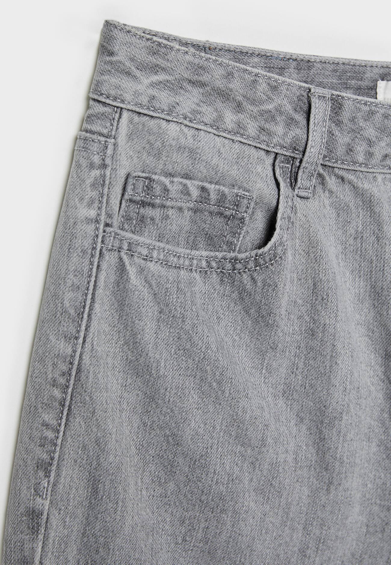 calça jeans de corte reto