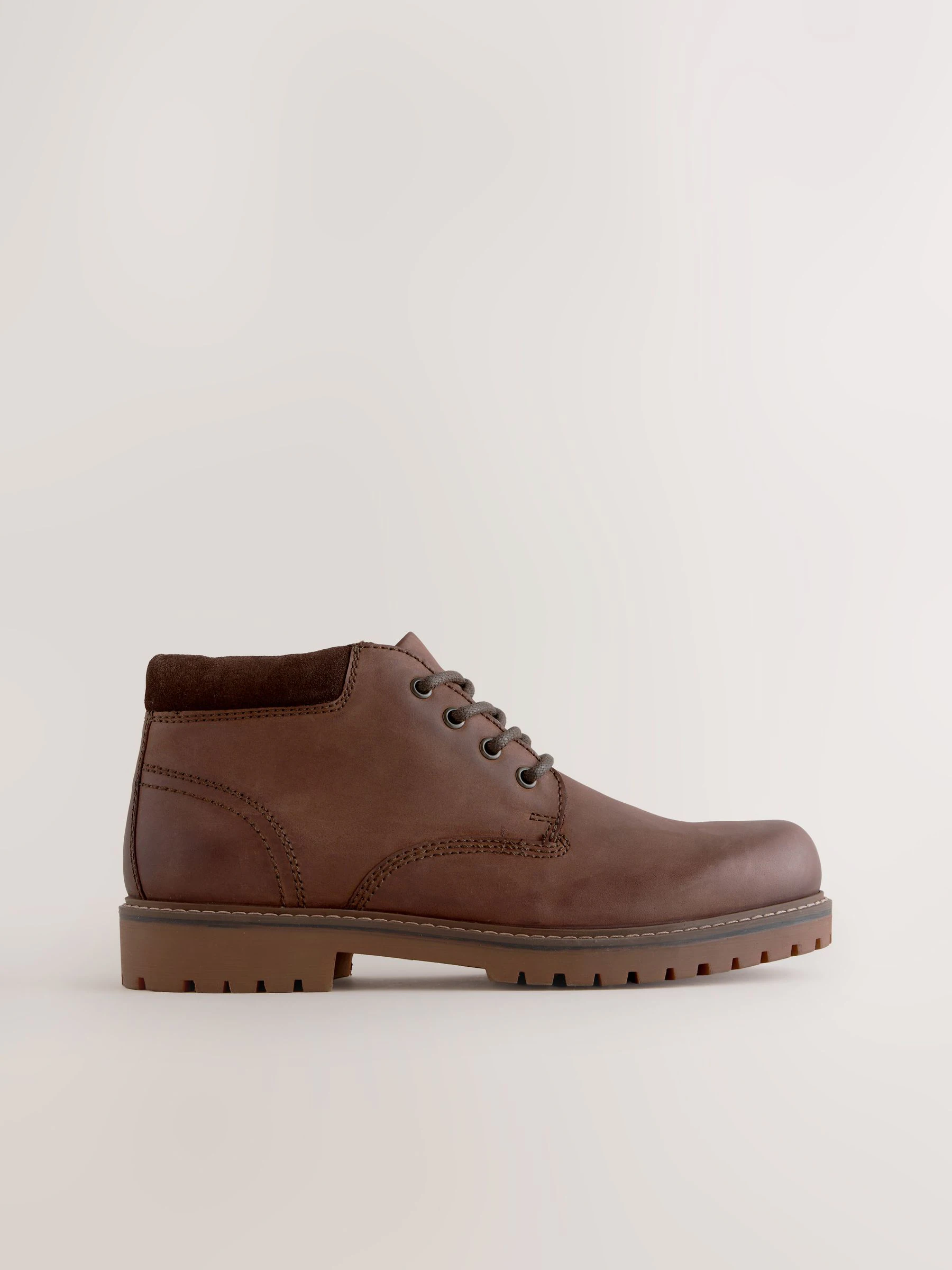 Bruin - Rugged Leather Ankle Boots