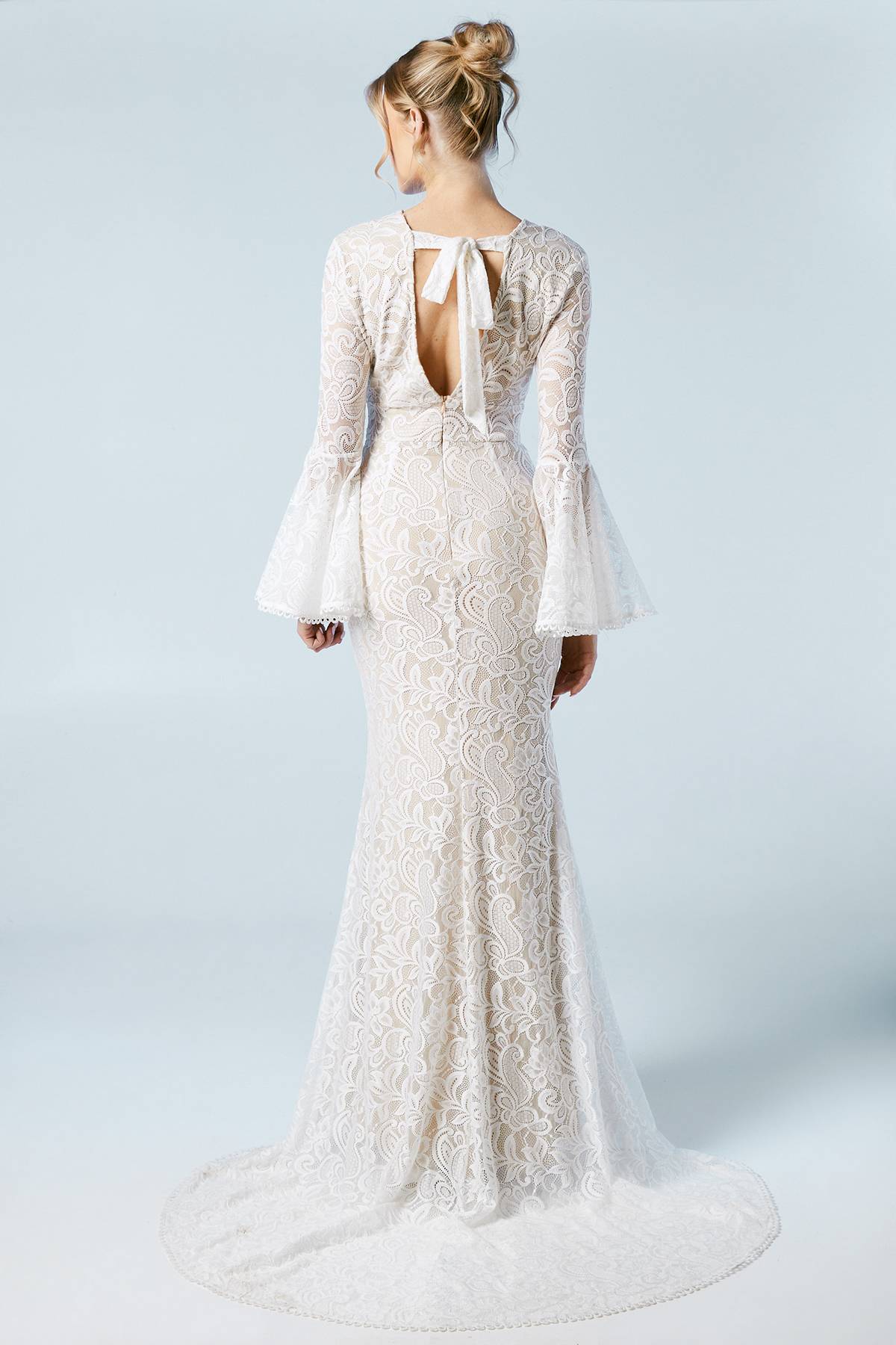 Oasis Robe de Mariée Bohème à Manches Évasées en Dentelle Stretch Coupe Sirène