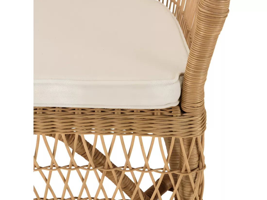 KALLY - Fauteuil en rotin naturel avec coussin d'assise blanc