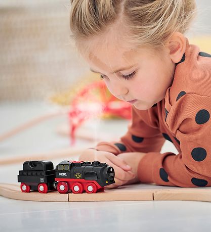 BRIO World Zug - 3 Teile - Battery-Operated Steaming Train 33884