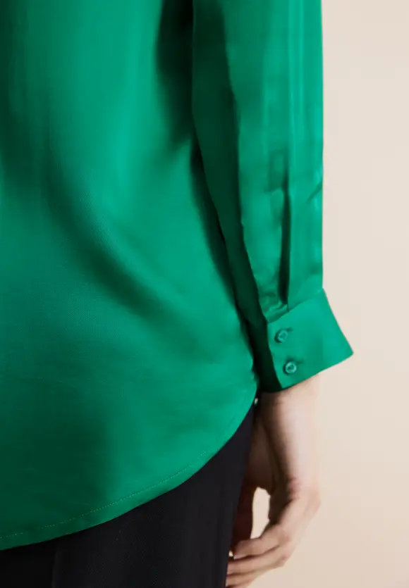Lange Viskosebluse - fresh spring green