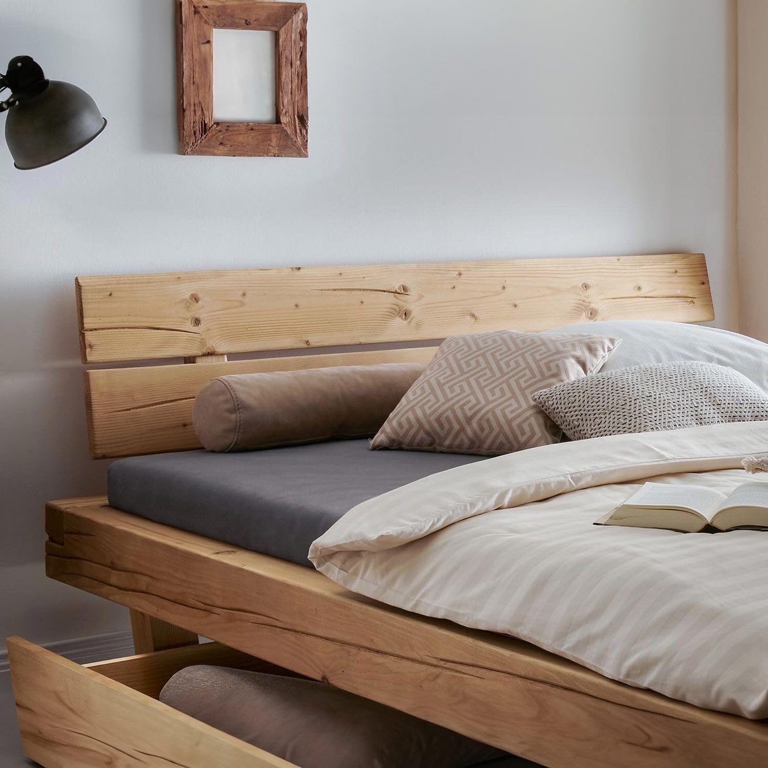 Barup Balkenbett Massivholz 180x200 cm Fichte geölt Schubkästen Komforthöhe Naturholz Kufenbett, Belastbarkeit: 200kg, Bettgestell