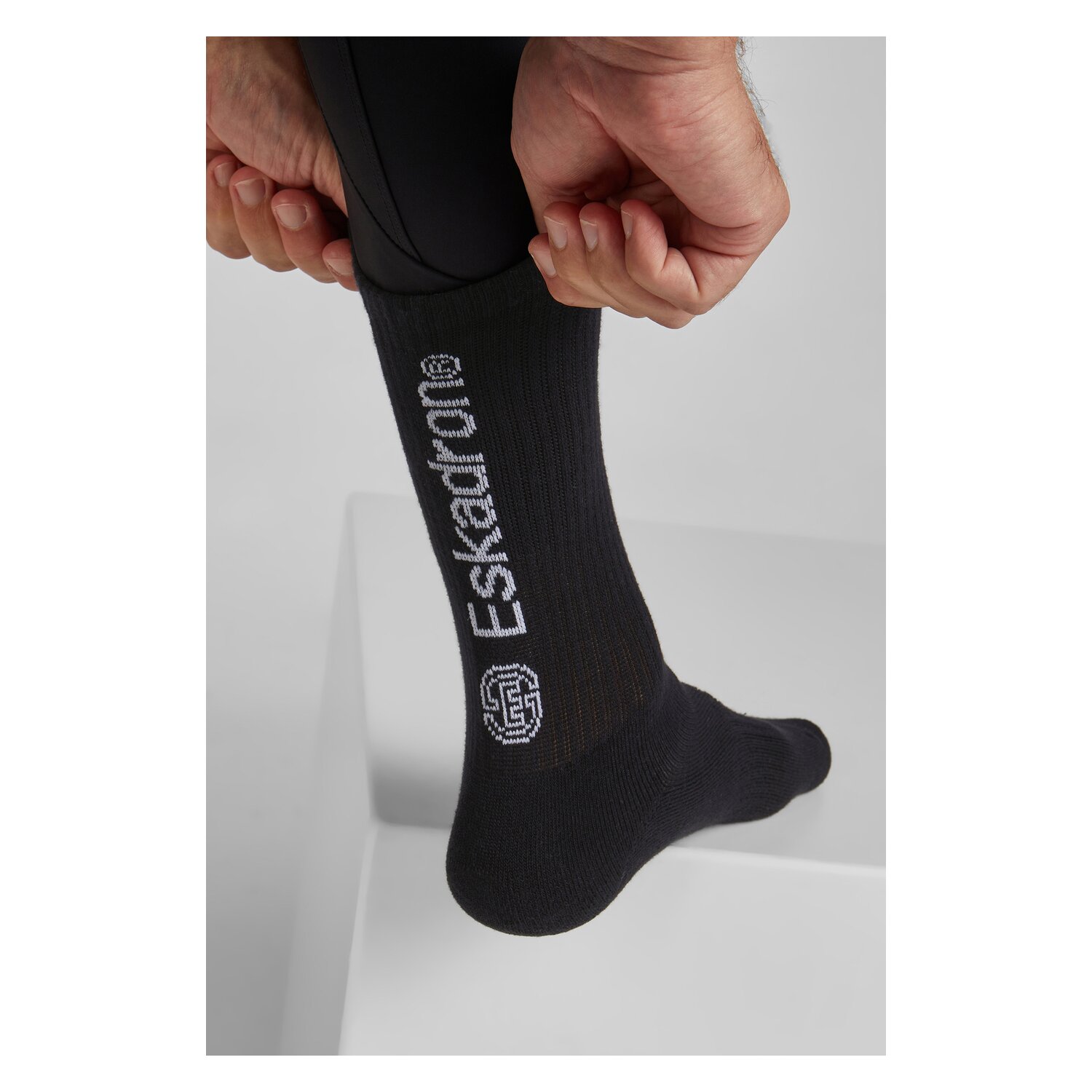 ESKADRON Dynamic Sporty Socks  - black