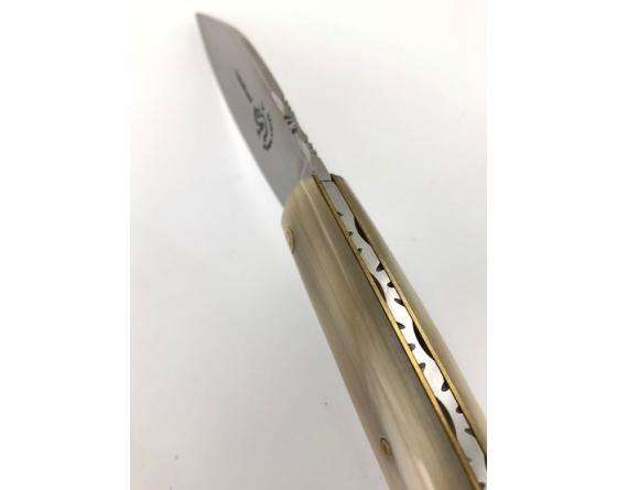 Saint Amand 12 cm - Corne Blonde - Guilloché Couteau de Poche PassionFrance