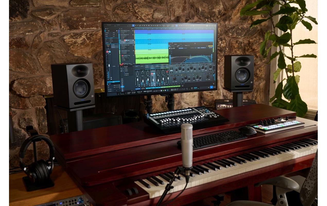Studiomonitor Eris Studio 5 Schwarz<br>Aktive 5.25-Zoll 2-Wege-Studiomonitore mit EBM Wave Guide