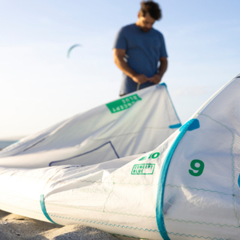Aile de kitesurf duotone evo concept blue undyed blanc 2025