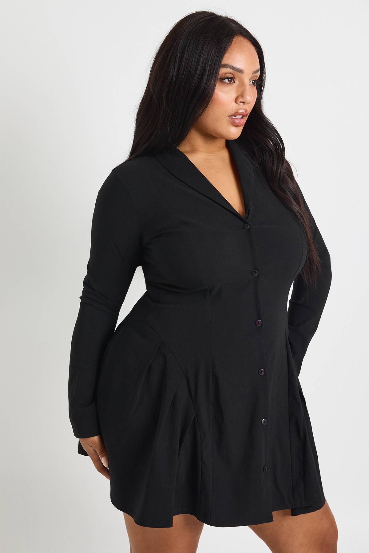 boohoo Robe blazer boutonnée à manches longues grande taille