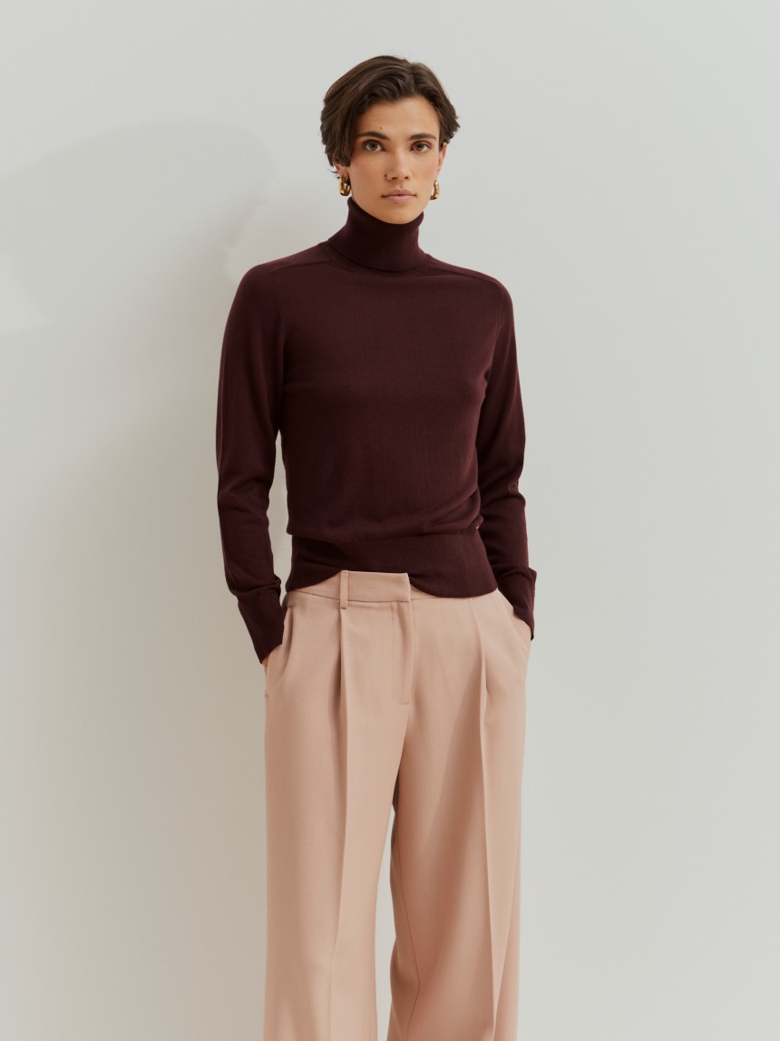 Camisola gola alta em lã
