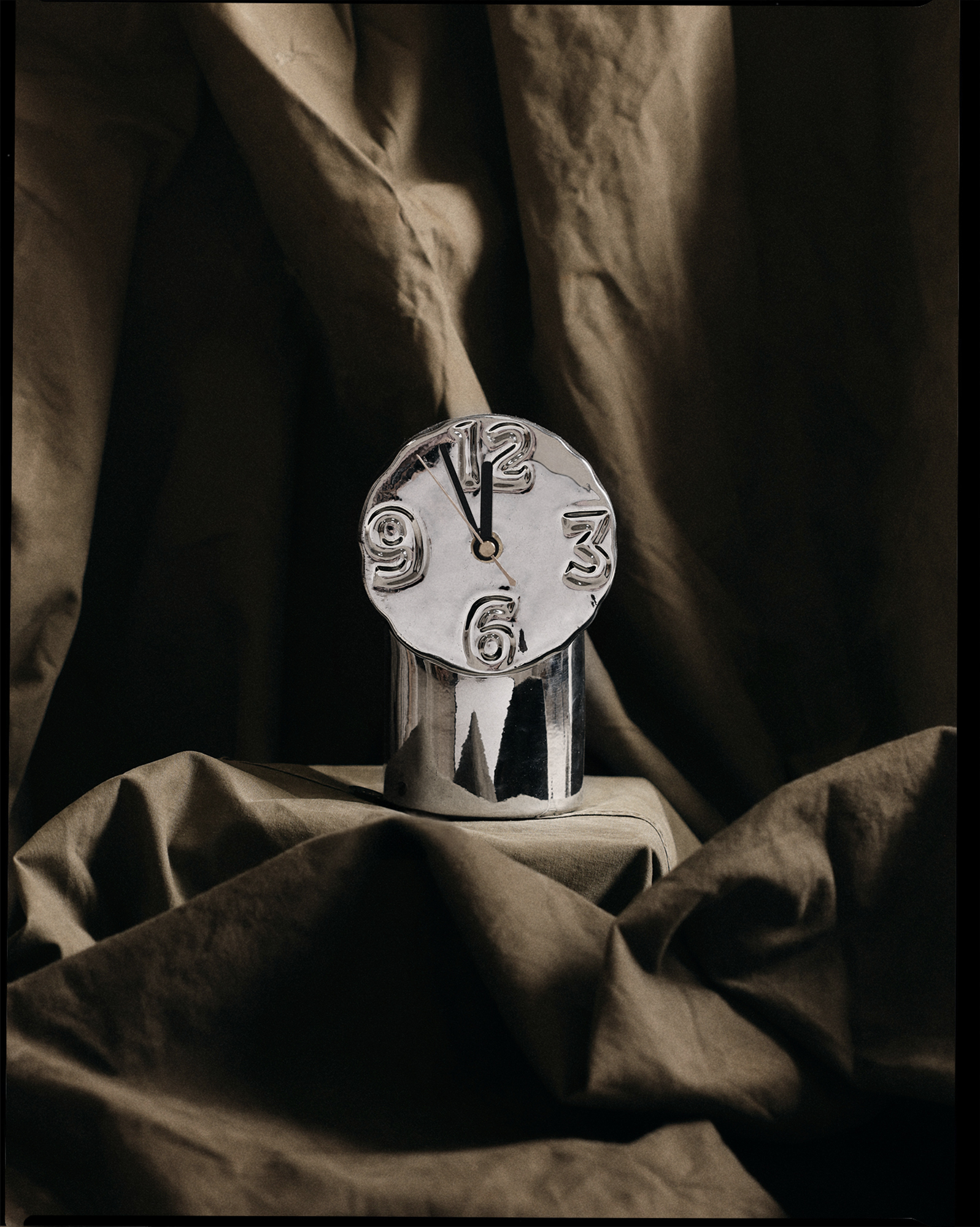 Klok Retro ceramic chrome