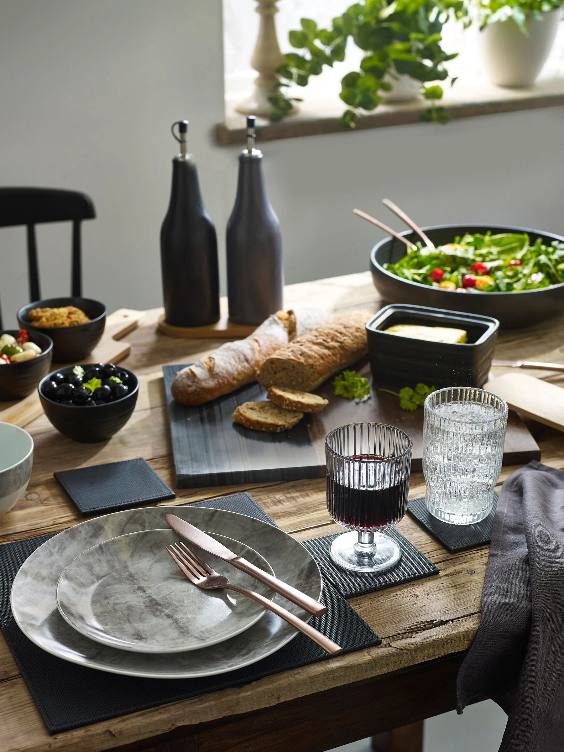Set van 4 omkeerbare placemats en onderzetters van imitatieleer