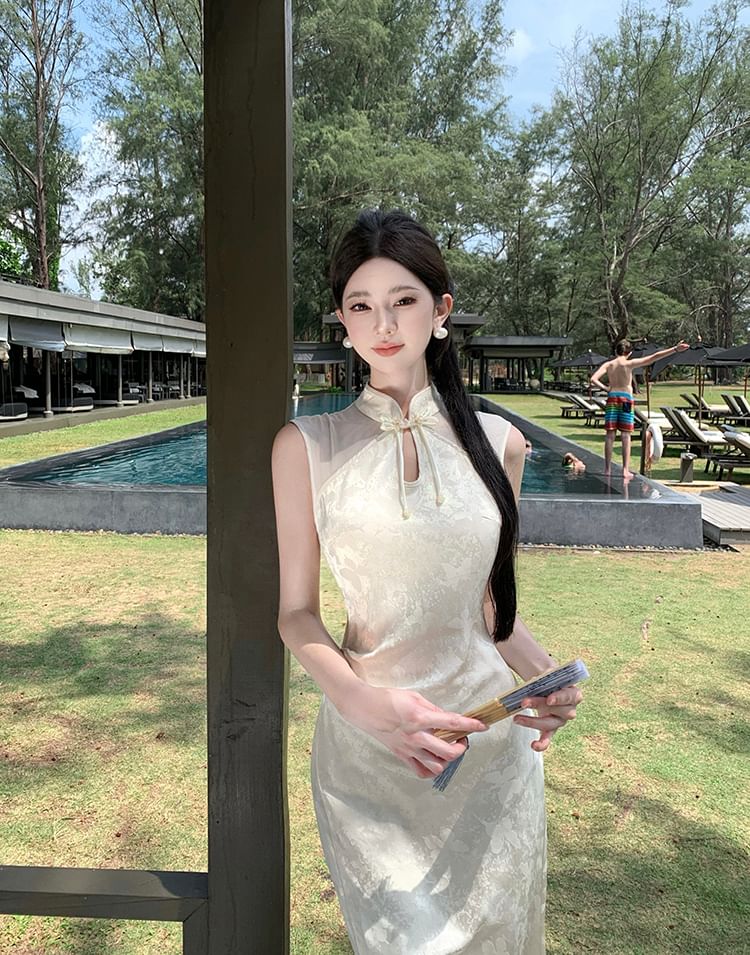 JIYON - Mouwloze jacquard midi Qipao