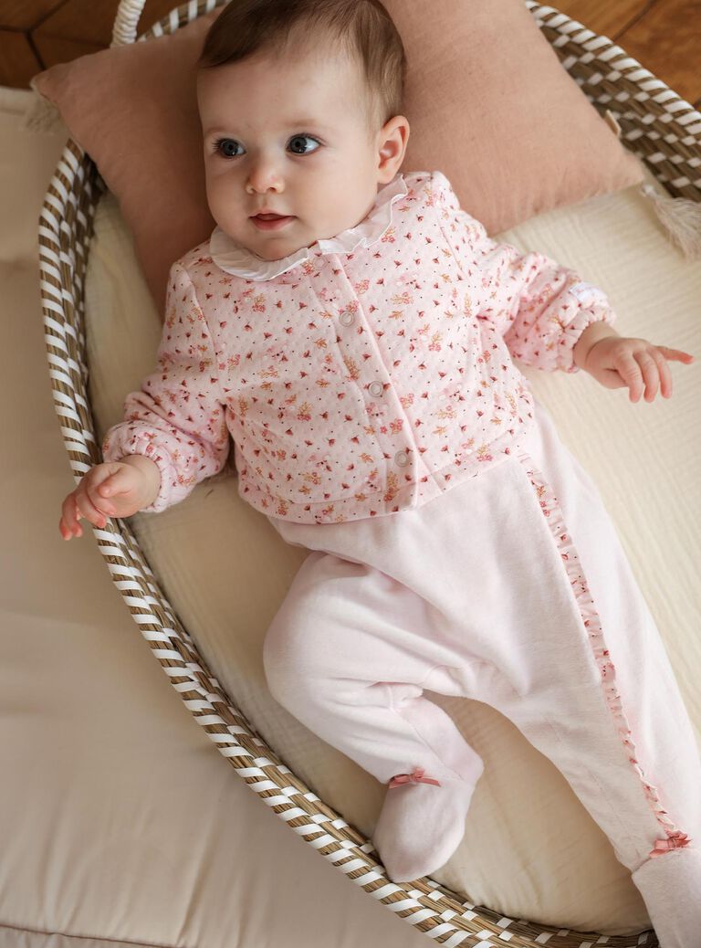 Ensemble grenouillère et gilet rose clair à fleurs