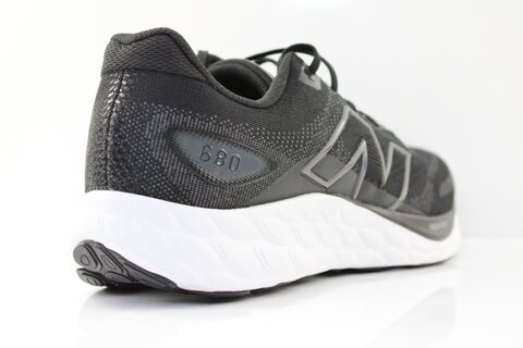 New Balance 680 V 8