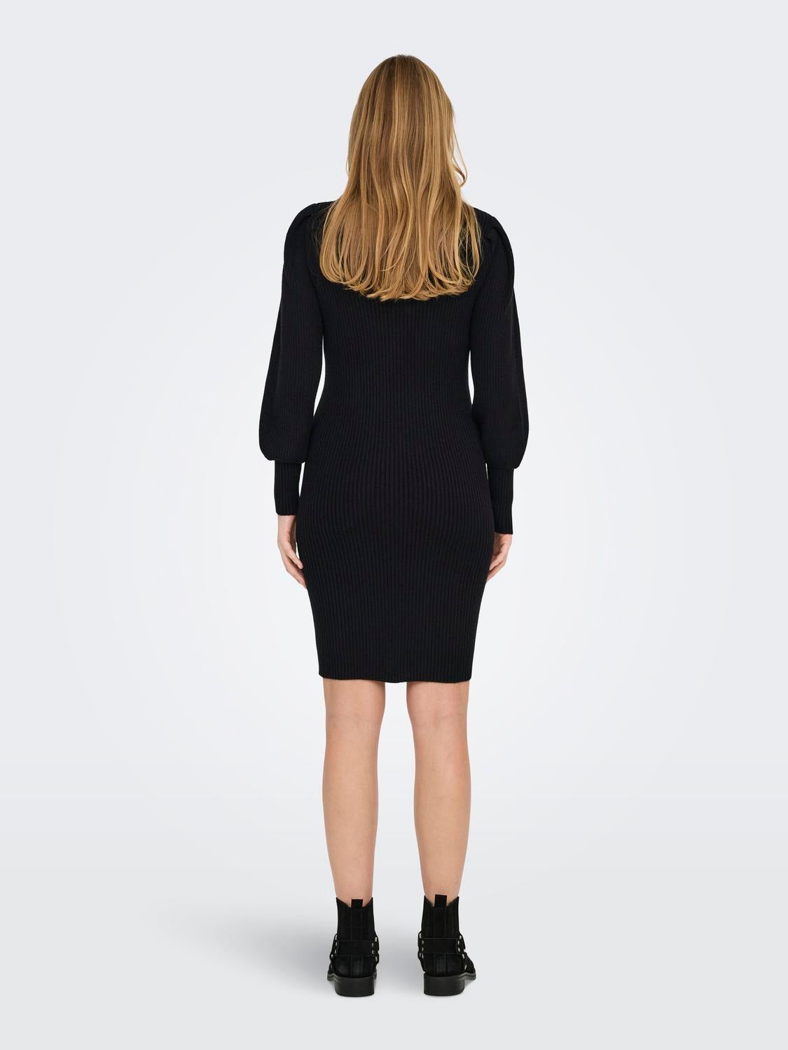 OLMKATIA Kurzes Kleid Black