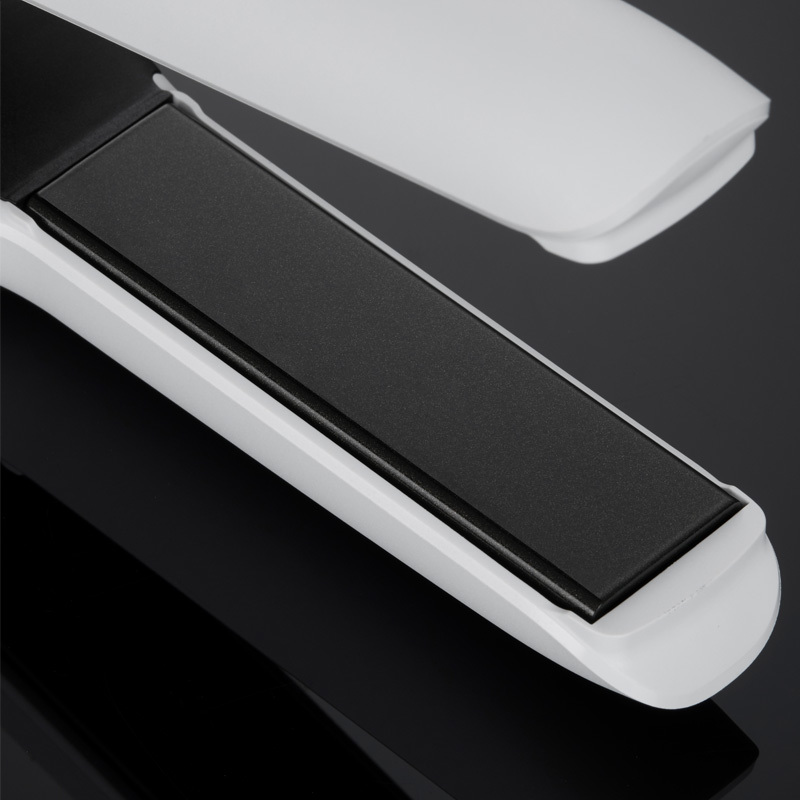 ghd Unplugged Styler - White