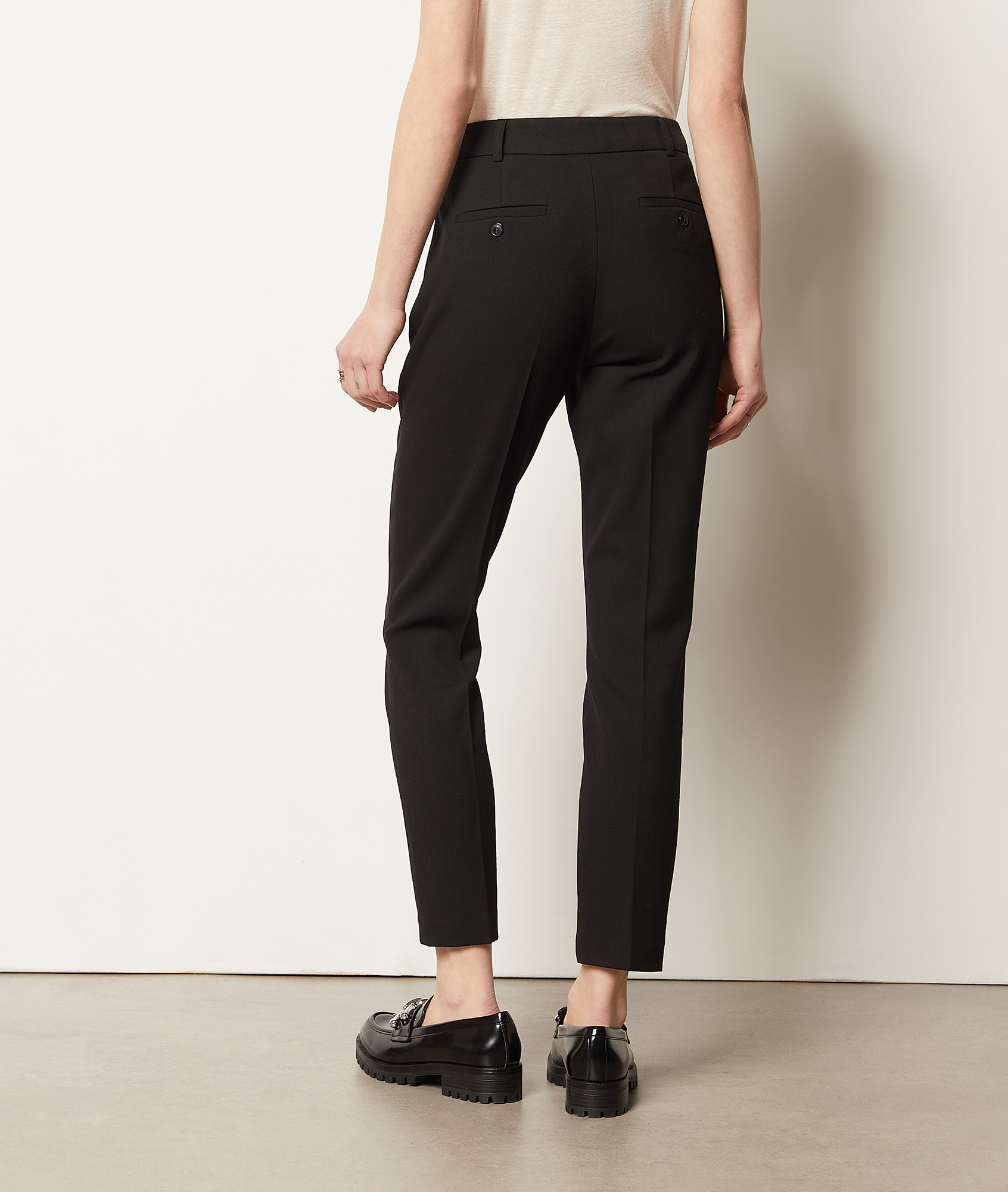 Pantalon coupe cigarette