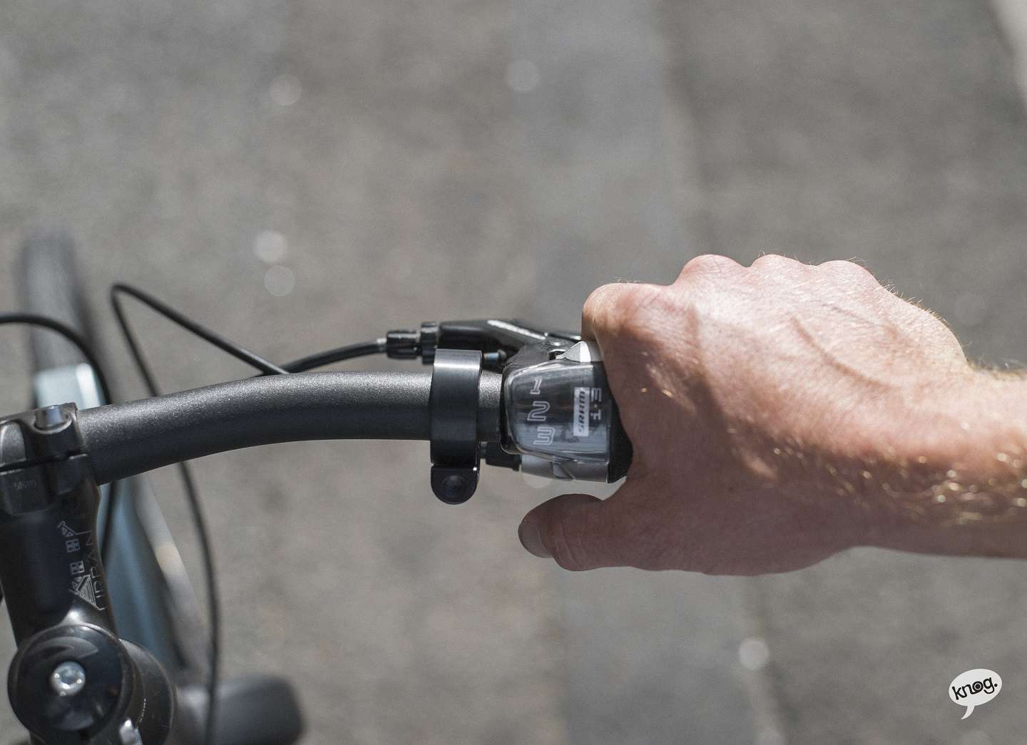 Knog Oi Classic Small Fietsbel Zwart