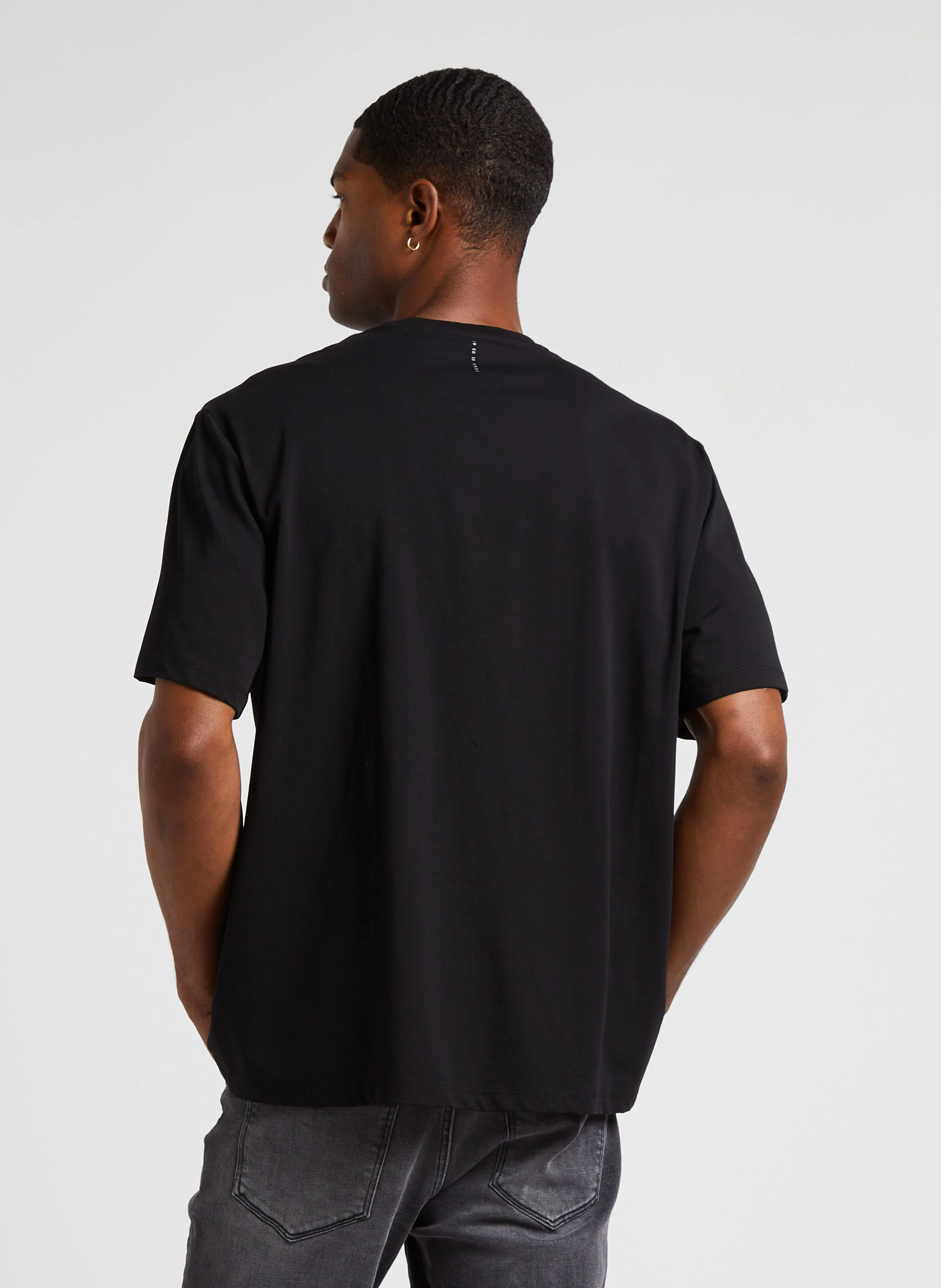 Tee-shirt droit col rond en coton sérigraphié | Noir