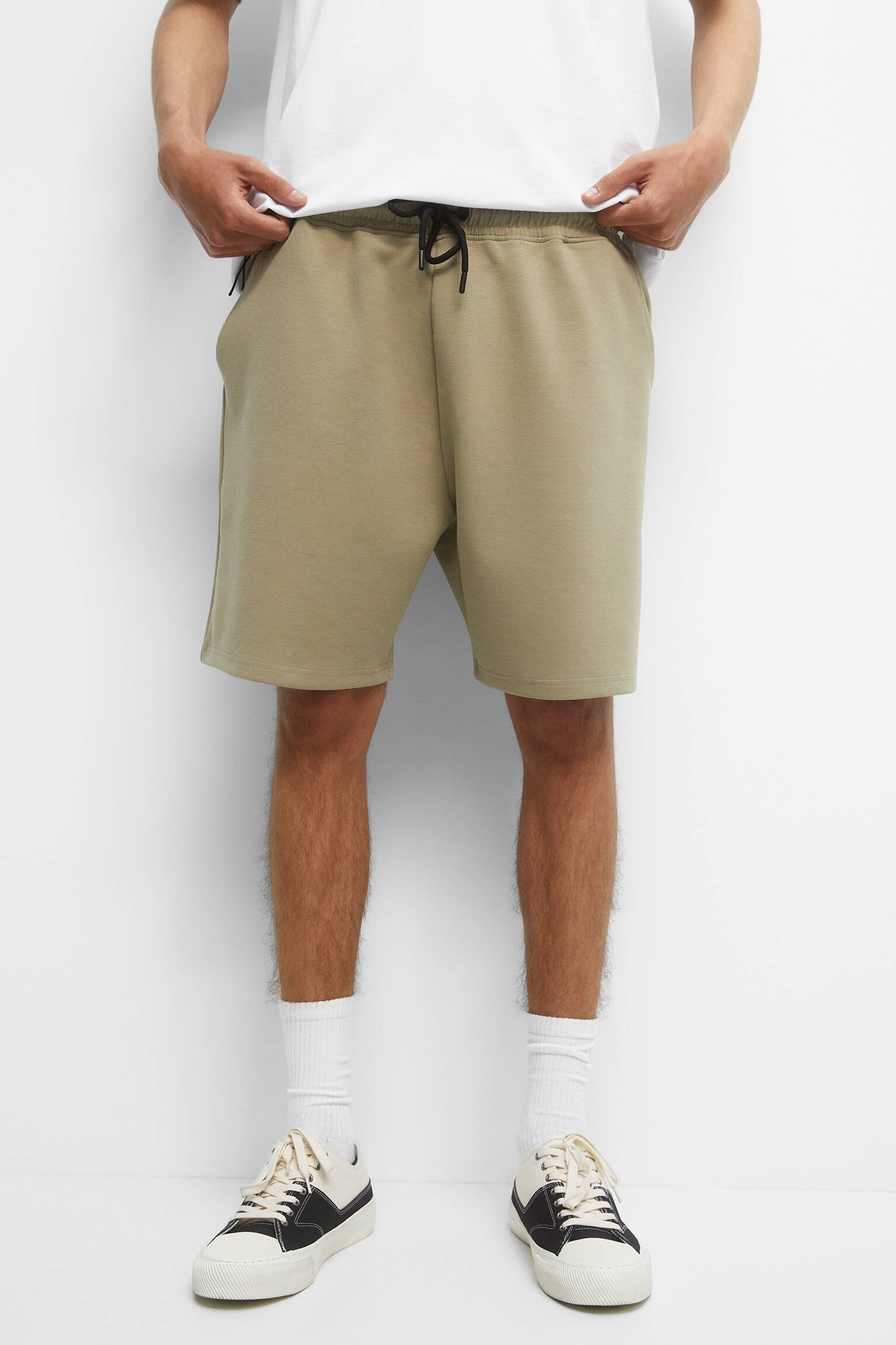 CONJUNTO DE MOLETOM BERMUDA - CÁQUI