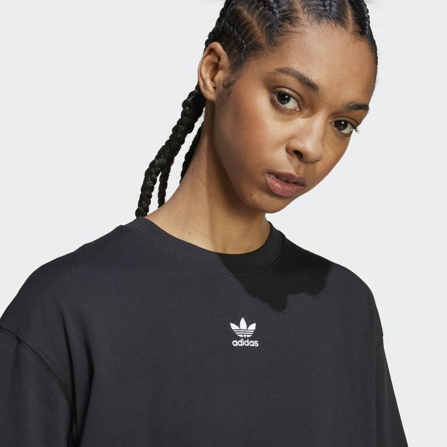 Adidas Original T-shirt Essentials Boyfriend