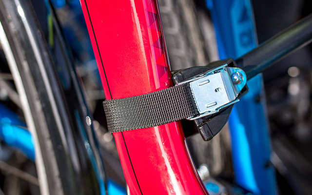 Eufab Crow Plus Kupplungs-Fahrradträger für 2 Fahrräder, E-Bike geeignet